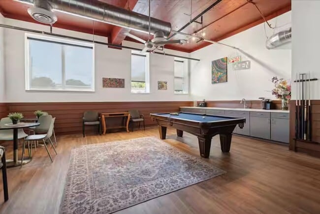 property at 1403 Corinth St