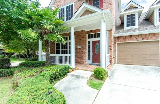 3920 Autumn Ln in Bedford, TX - Foto de edificio - Building Photo