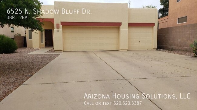 property at 6525 N Shadow Bluff Dr