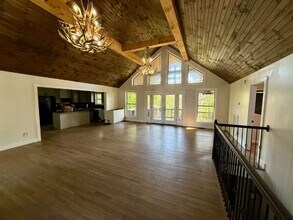 1125 Warfield Blvd in Clarksville, TN - Building Photo - Building Photo