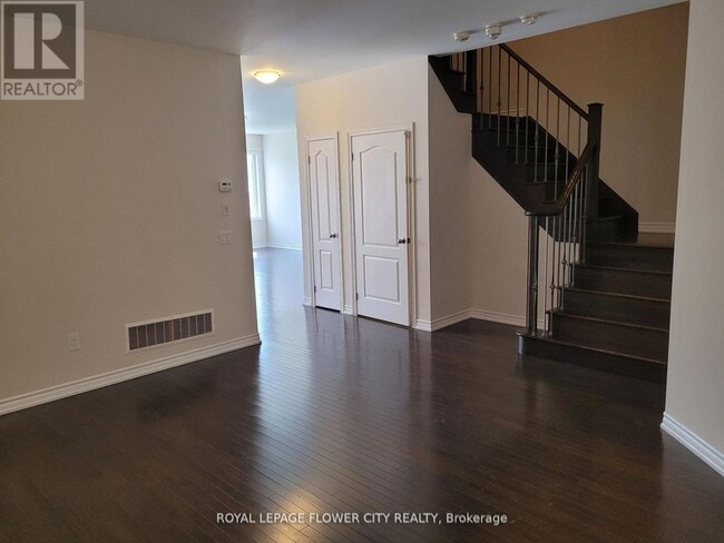 14 Craftsman Rd in Caledon, ON - Building Photo - Building Photo
