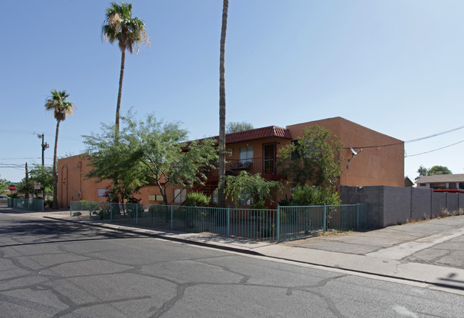 Park Ridge Apartments in Mesa, AZ - Foto de edificio - Building Photo