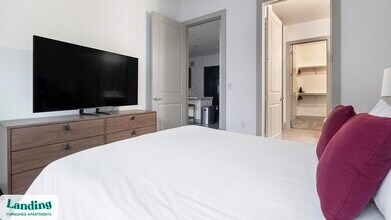 3030 Summer St, Unit 554 in Houston, TX - Building Photo - Building Photo