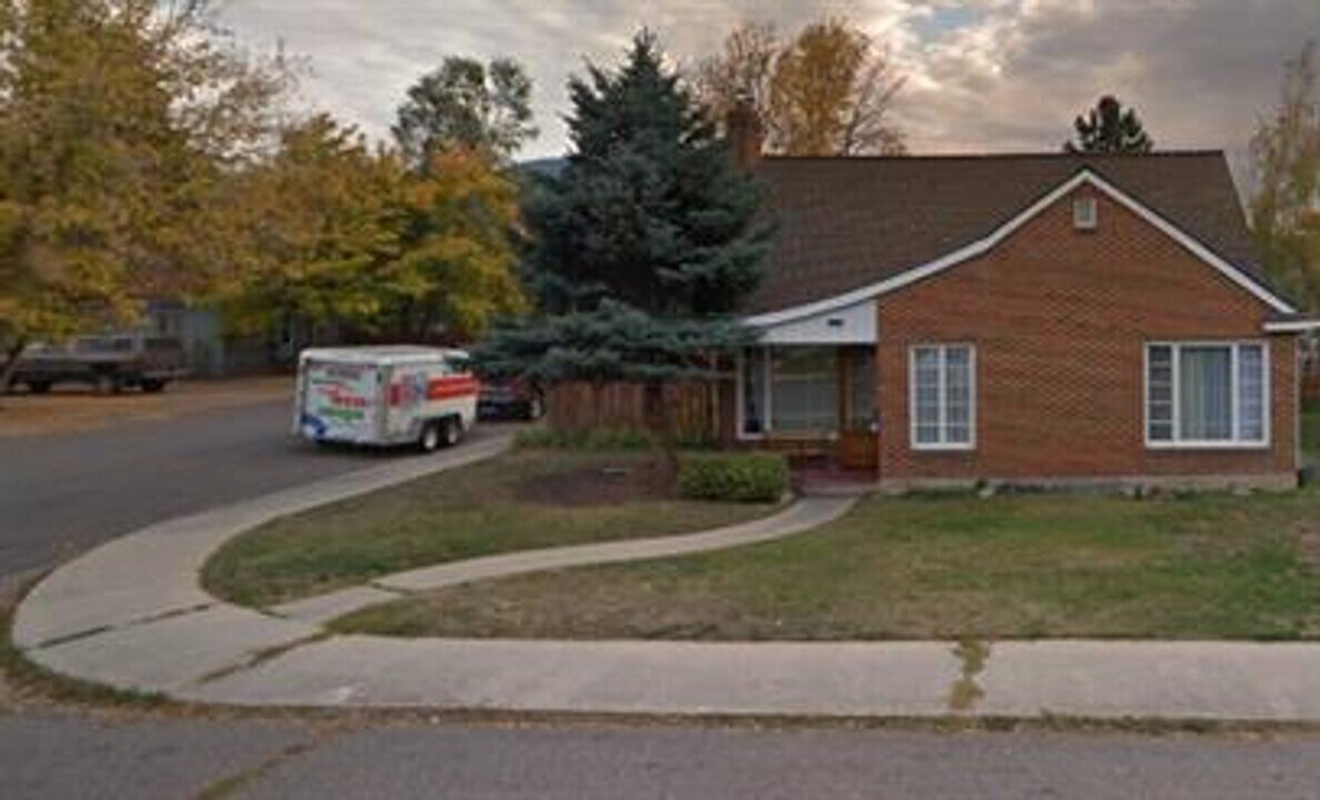 303 W Kent Ave in Missoula, MT - Building Photo