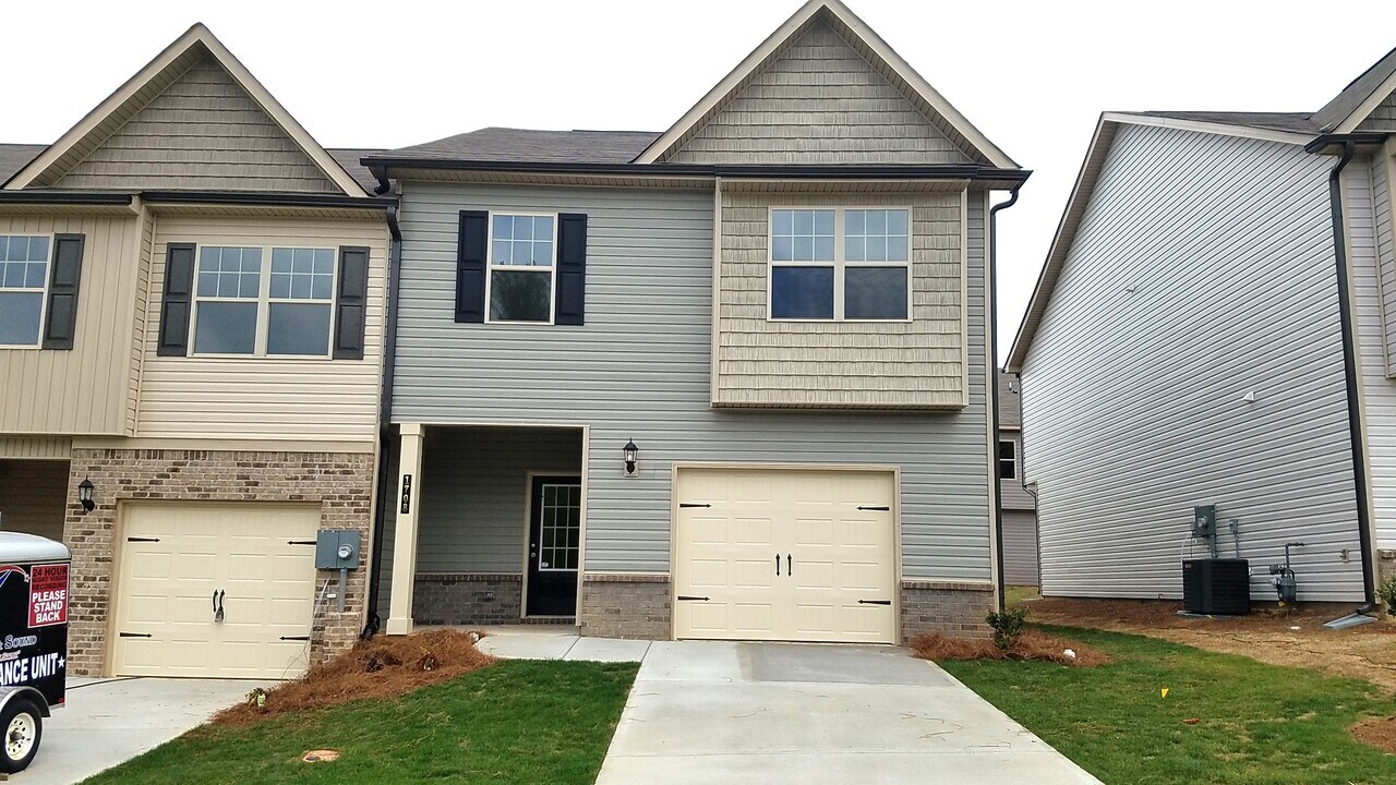 1708 Snapping Ct in Winder, GA - Building Photo