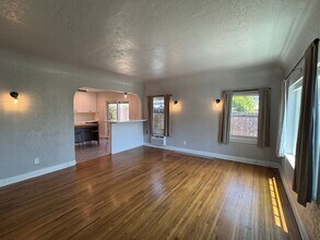 5317 Dockweiler Pl in Los Angeles, CA - Building Photo - Building Photo