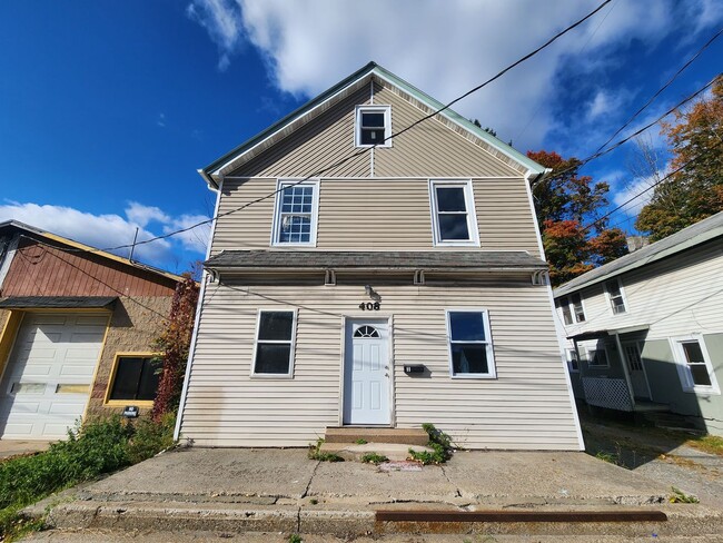 408 NY-52-Unit -Unit 1 in Woodbourne, NY - Building Photo - Building Photo