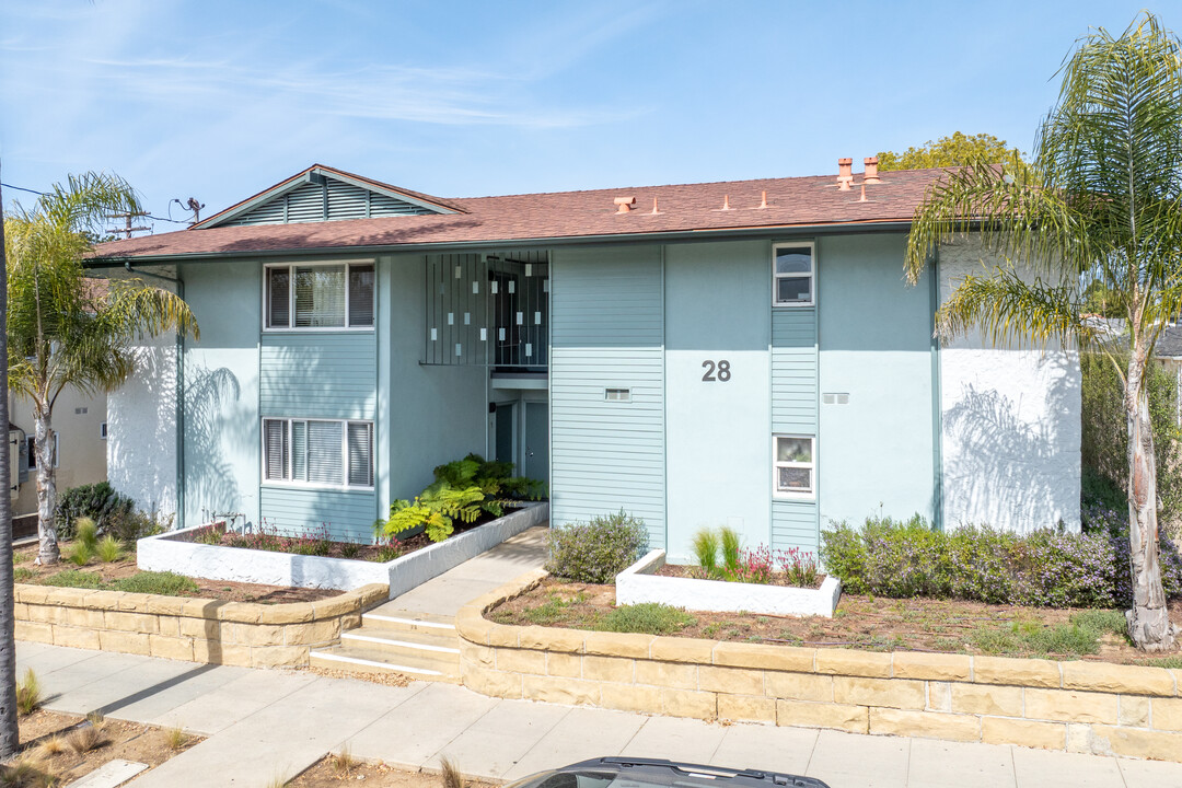 Pedregosa Plaza in Santa Barbara, CA - Foto de edificio