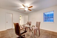 854 Wax Myrtle Ln photo'