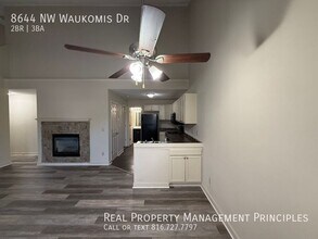 8644 NW Waukomis Dr in Kansas City, MO - Building Photo - Building Photo