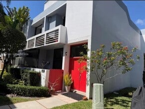3089 NE 183rd Ln in Aventura, FL - Building Photo - Building Photo