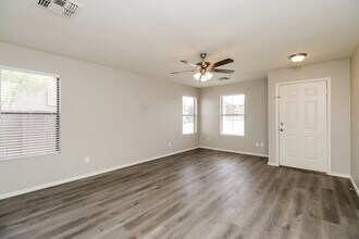 3648 E Constitution Dr in Gilbert, AZ - Building Photo - Building Photo