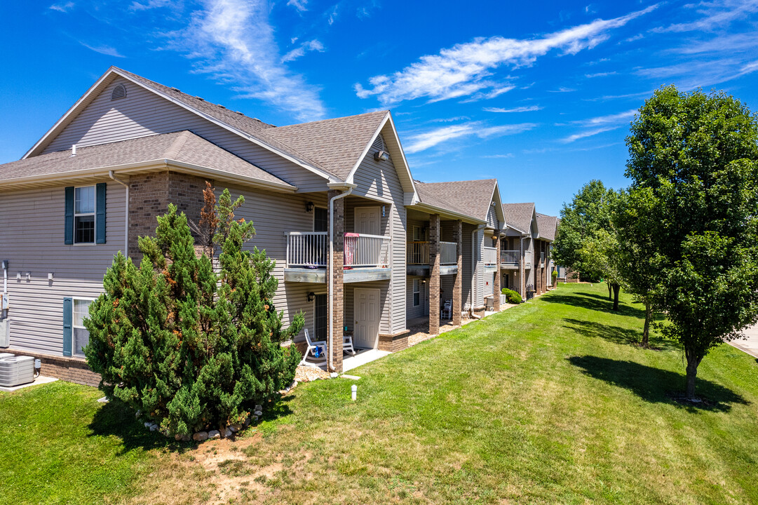 Crosswood Apartments in Rogersville, MO - Building Photo