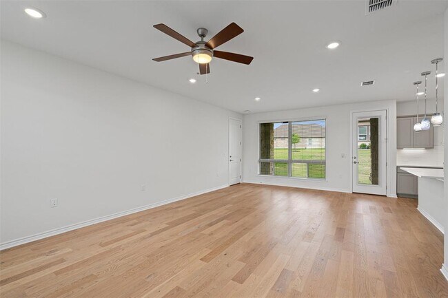 150 Roaming Rock Trl in San Marcos, TX - Building Photo - Building Photo