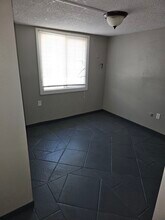 320 E Ajo Way, Unit Unit 2 in Tucson, AZ - Building Photo - Building Photo