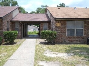 1001 Charlsie Ave in Kirbyville, TX - Building Photo - Building Photo