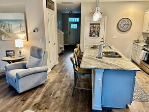 177 Goldenrod Cir in Little River, SC - Foto de edificio - Building Photo