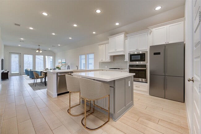 property at 4126 Haven Crest Ln