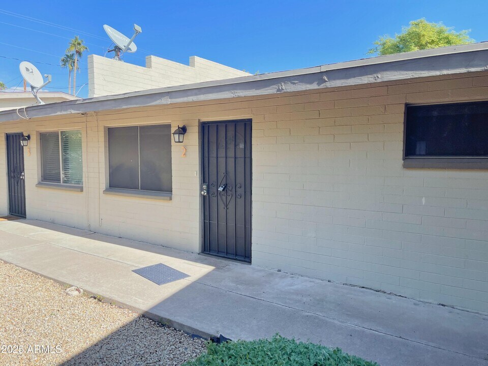 3646 E Montecito Ave in Phoenix, AZ - Building Photo