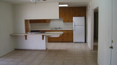 1330 W Elna Rae St in Tempe, AZ - Building Photo - Building Photo