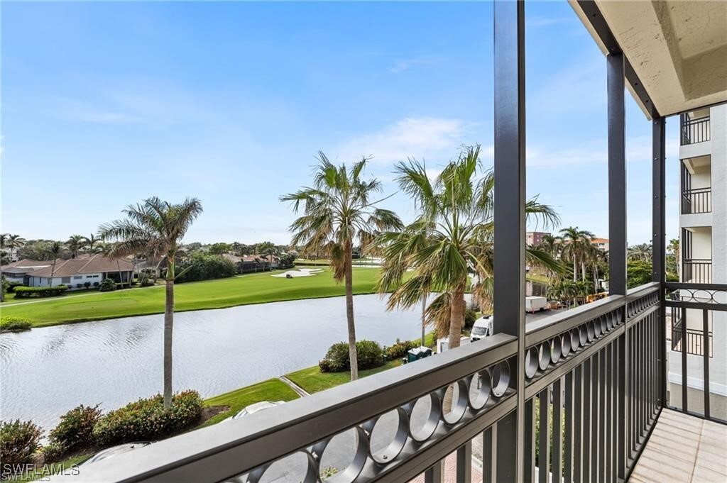 11600 Court Of Palms in Ft. Myers, FL - Foto de edificio