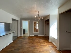 1343 E Bowman St in South Bend, IN - Building Photo - Building Photo