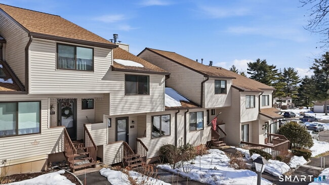 193 Cypress Rd in Newington, CT - Building Photo - Building Photo