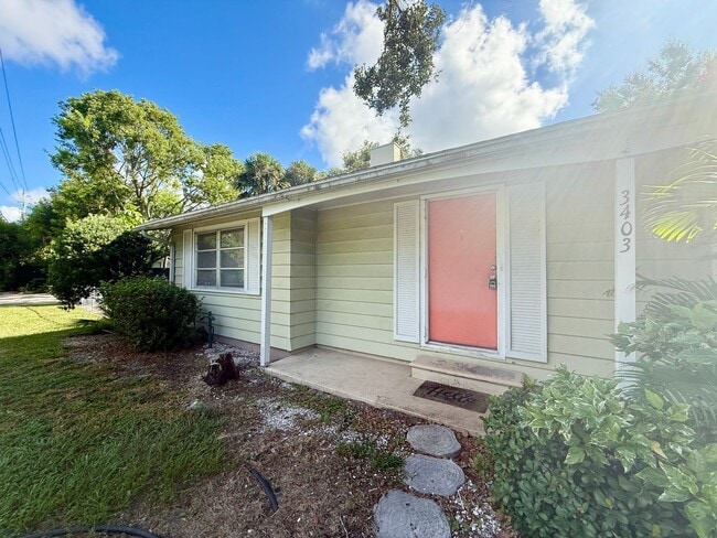 property at 3403 Old Oak Dr