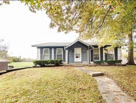 830 Elba Ln in St. Louis, MO - Building Photo