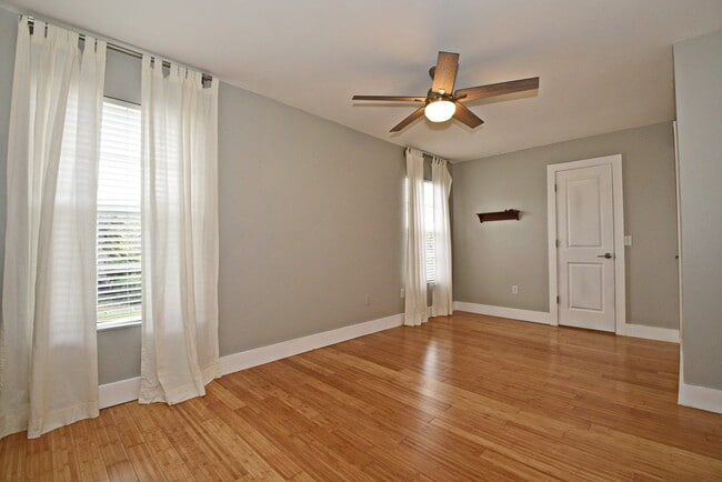 1400 Park Lake St in Orlando, FL - Building Photo - Building Photo