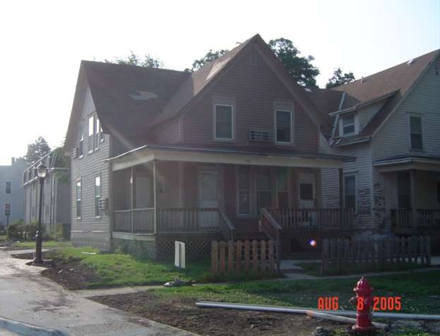 738 N 25th St in Lincoln, NE - Foto de edificio - Building Photo