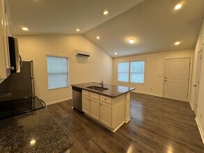 3214 Capitol Dr in Charlotte, NC - Building Photo - Building Photo