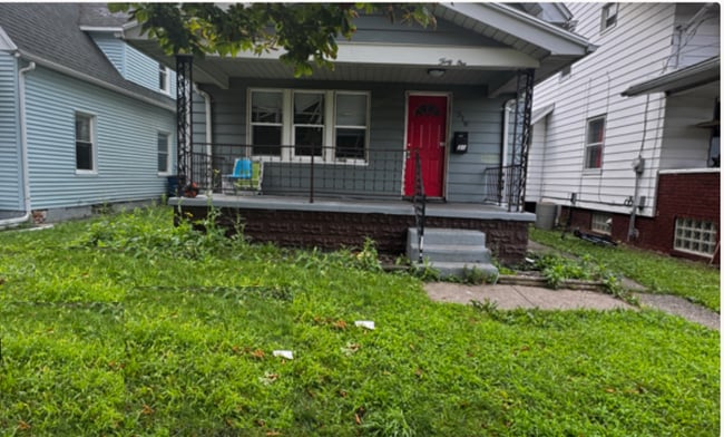 property at 31 W Oakland St