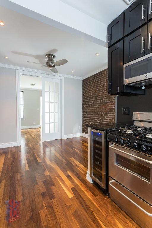 221 E 23rd St in New York, NY - Building Photo - Building Photo