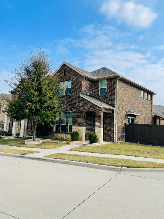 633 Ansley Wy in Allen, TX - Foto de edificio