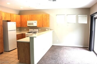 7943 Garden Stone Ct in Las Vegas, NV - Building Photo - Building Photo
