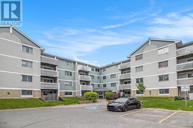 property at 212-212 Viewmount Dr