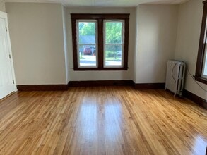 323 Lincoln St, Unit 1L in Worcester, MA - Building Photo - Building Photo
