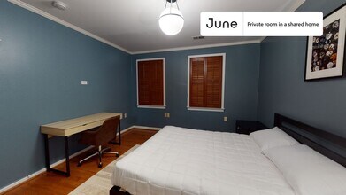 Private bedroom in 7 bed/4 bath Home in Washington, DC - Building Photo - Building Photo