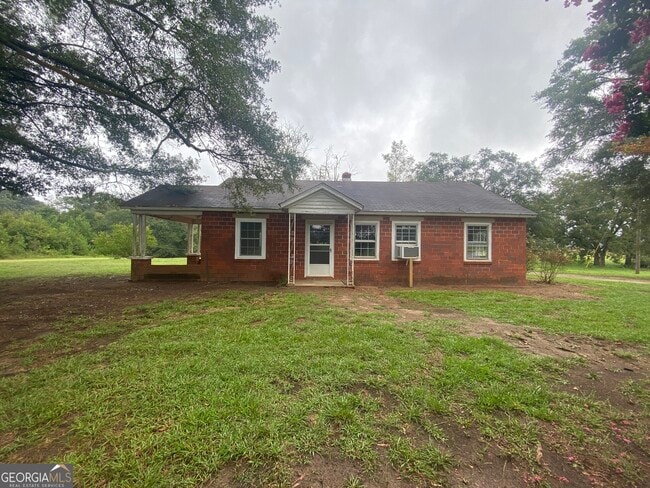 1125 Moore Rd in Hartwell, GA - Building Photo - Building Photo