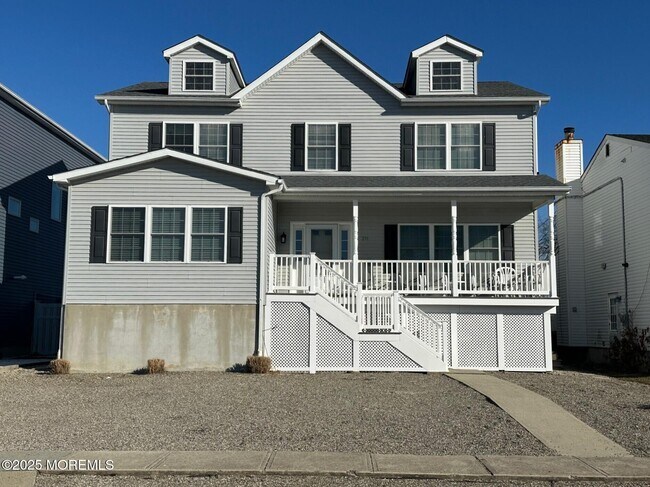 211 Trenton Ave in Point Pleasant Beach, NJ - Building Photo - Building Photo