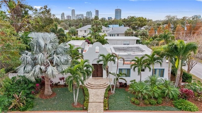 220 14th Ave NE in St. Petersburg, FL - Building Photo - Building Photo