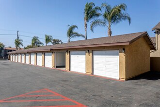 El Palacio *$500 Off* in El Cajon, CA - Building Photo - Building Photo