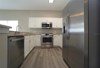 9468 Leatherwood Ave in Tampa, FL - Building Photo - Building Photo