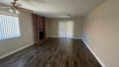 43744 Lena Ct in Lancaster, CA - Building Photo - Building Photo