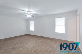 1524 Oakcliff Rd in Norman, OK - Building Photo - Building Photo