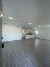 5479 Daphne Path in San Antonio, TX - Building Photo - Building Photo