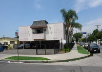 7357 Milwood Ave in Canoga Park, CA - Building Photo - Building Photo