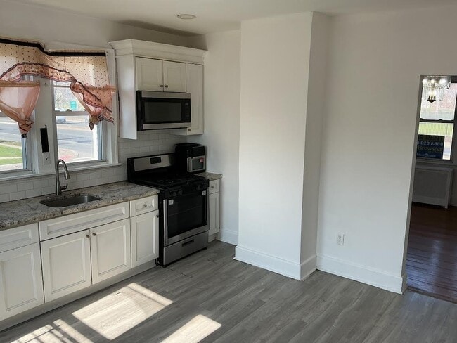 73 W Edgar Rd, Unit 1 in Linden, NJ - Building Photo - Building Photo