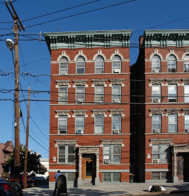 94 Tonnele Ave in Jersey City, NJ - Building Photo - Building Photo